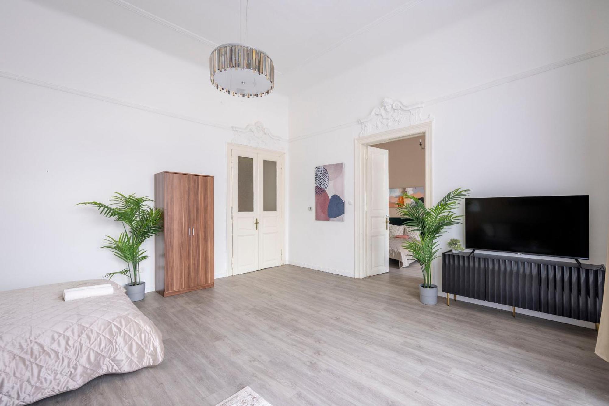 Spacious Vintage For 12ppl דירה
